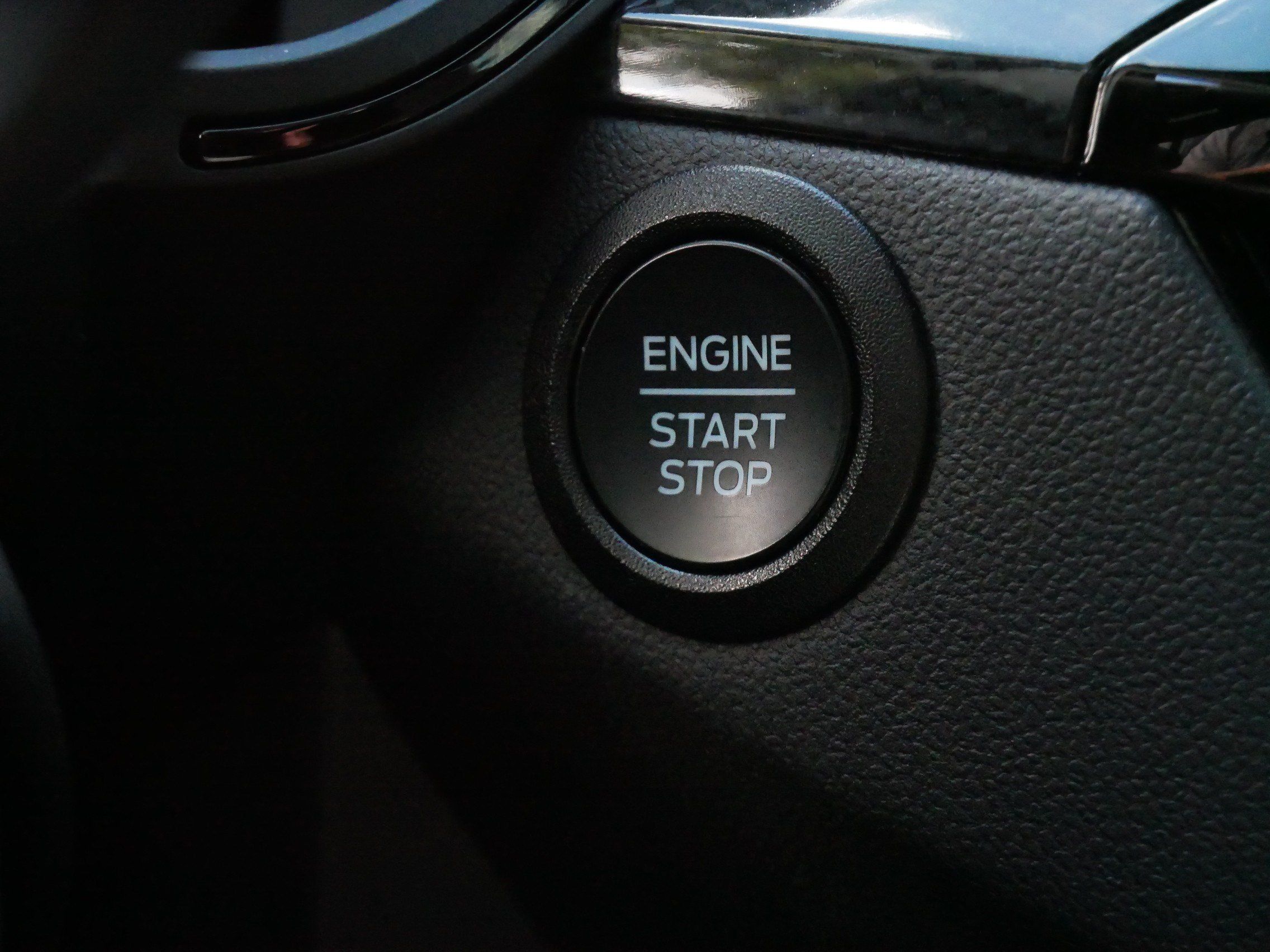 Used 2025 Ford Escape ST-Line AWD/4WD image 30