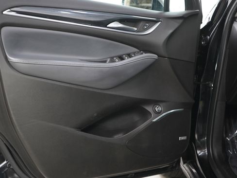 Used 2020 Buick Enclave Essence w/ Sound and Sites Package AWD/4WD image 20