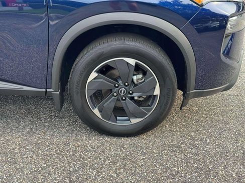 Certified 2026 Nissan Rogue SV AWD/4WD image 10