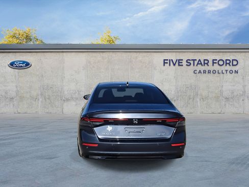Used 2023 Honda Accord Touring image 7