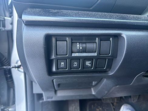 Certified 2021 Subaru Crosstrek 2.5i Sport w/ Moonroof Package image 6