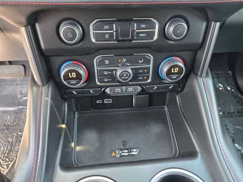 Used 2022 Chevrolet Tahoe RST AWD/4WD image 15