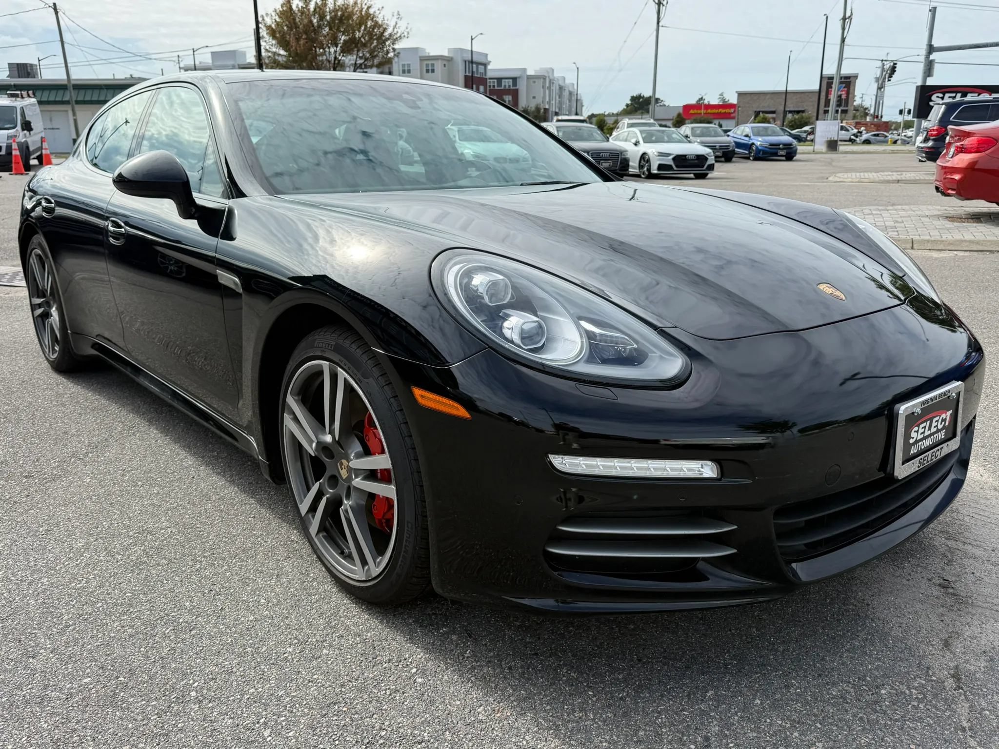Used 2015 Porsche Panamera 4 AWD/4WD image 5