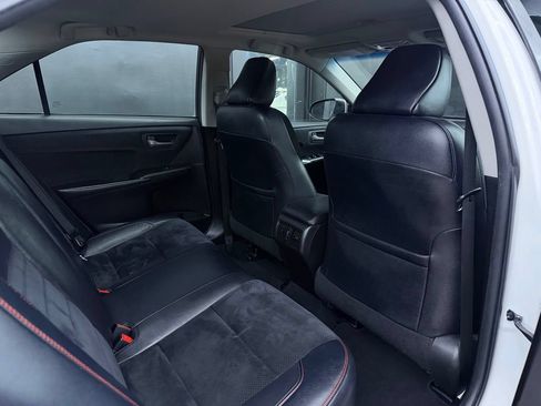 Used 2016 Toyota Camry XSE w/ Moonroof Package FWD image 14
