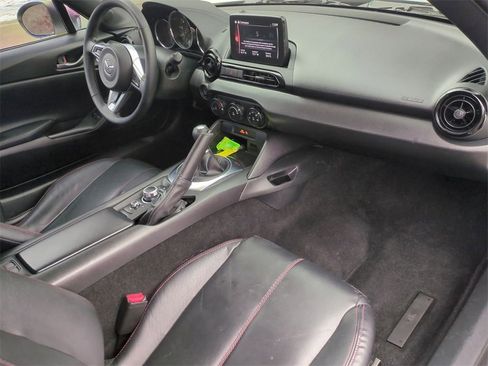 Used 2020 MAZDA MX-5 Miata Sport image 26