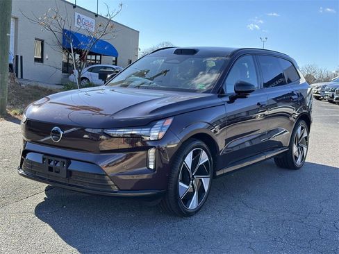 Used 2025 Volvo EX90 Ultra image 22