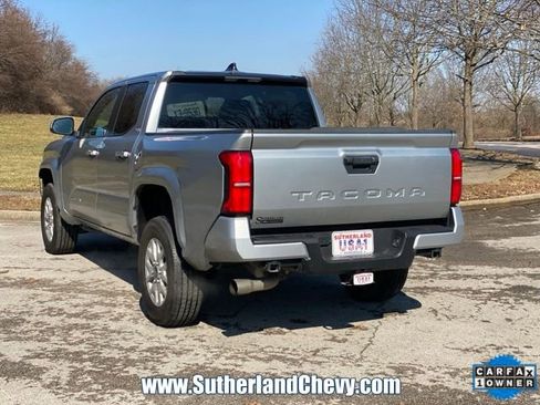 Used 2024 Toyota Tacoma SR5 image 5