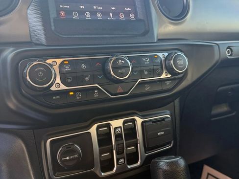 Used 2020 Jeep Wrangler Unlimited Sport S image 24