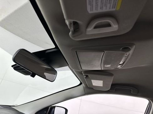 Used 2019 Nissan Rogue Sport SV w/ Technology Package image 19