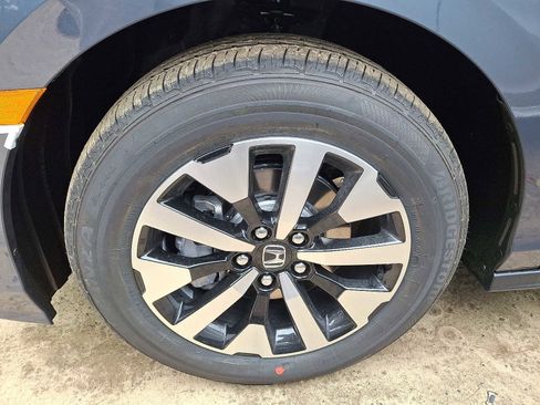 New 2026 Honda Odyssey EX-L image 3