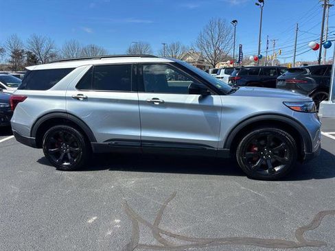 Used 2022 Ford Explorer ST w/ ST Street Pack AWD/4WD image 2