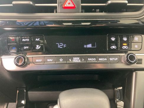 Certified 2024 Kia Seltos S image 8