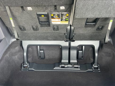 Used 2023 Toyota Sienna LE image 15