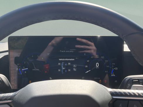 Used 2025 Ford Mustang GT RWD image 12