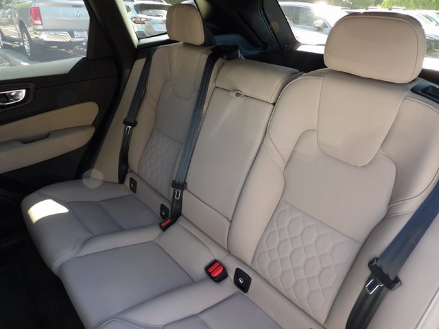 Certified 2026 Volvo XC60 B5 Plus AWD/4WD image 26