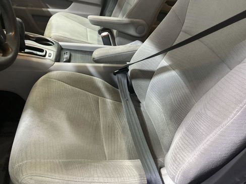 Used 2018 Honda Pilot EX image 11