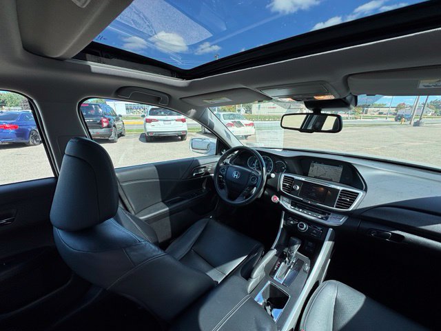 Used 2014 Honda Accord Touring image 25