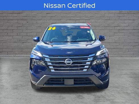 Used 2026 Nissan Rogue SV FWD image 2