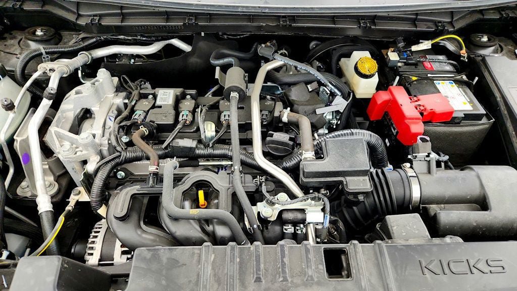 Used 2026 Nissan Kicks SR FWD image 25