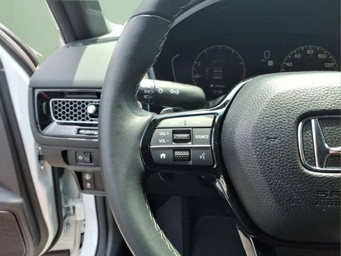Used 2024 Honda Civic Sport image 18