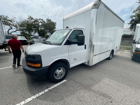 New 2023 GMC Savana 4500 w/ Power Convenience Package RWD image 1