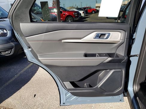 New 2026 Ford Explorer Active image 12