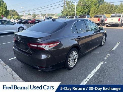 Used 2018 Toyota Camry XLE w/ Driver Assist Package FWD image 5