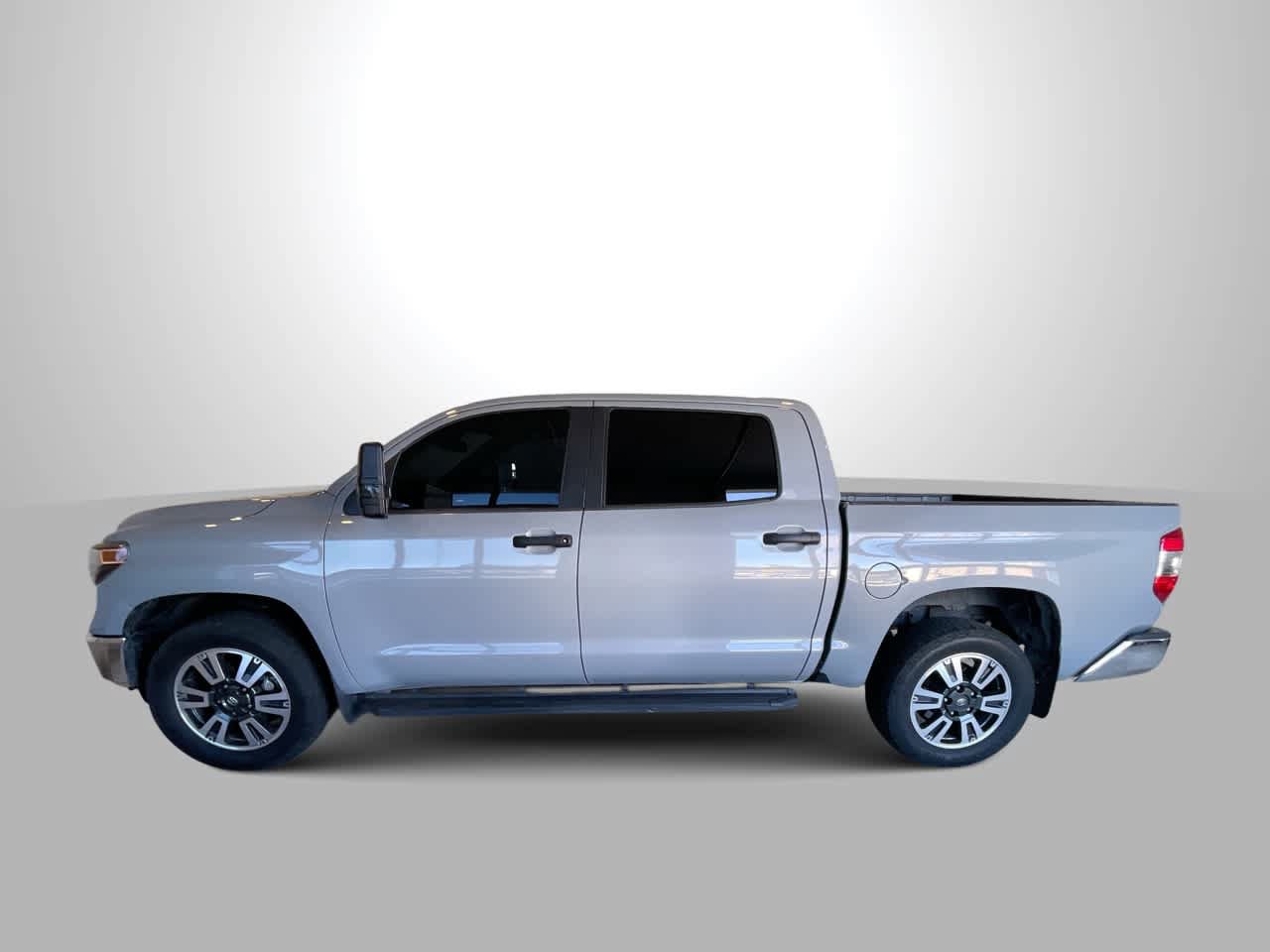 Used 2019 Toyota Tundra SR5 AWD/4WD image 5