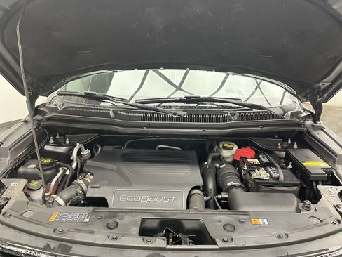 Used 2017 Ford Explorer Sport image 32