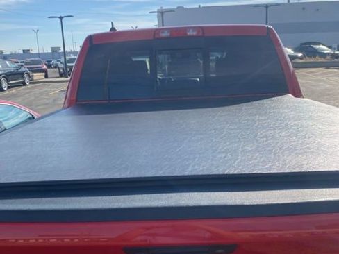 Used 2016 RAM 1500 Laramie image 7