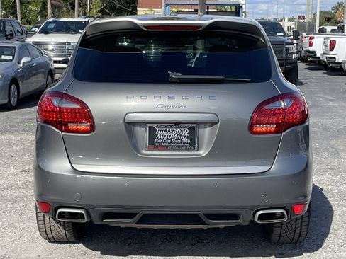 Used 2014 Porsche Cayenne Diesel Platinum Edition image 14