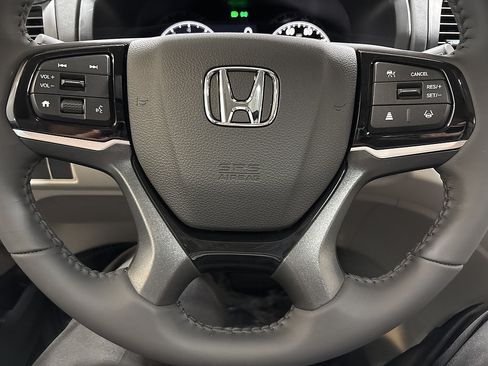 New 2026 Honda Odyssey Touring image 15