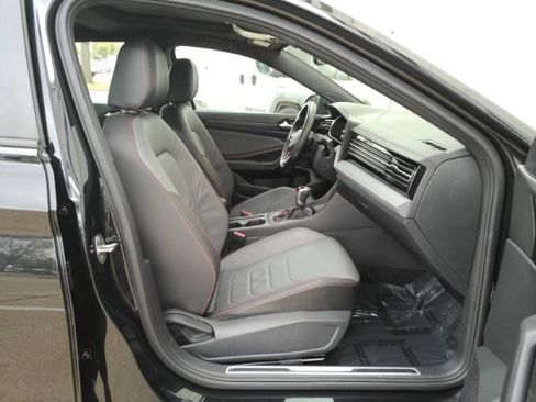 Used 2025 Volkswagen Jetta GLI Autobahn image 19