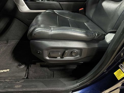 Used 2023 Toyota Tundra Platinum AWD/4WD image 23