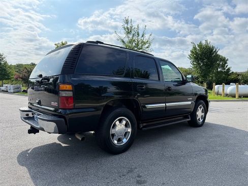 Used 2006 GMC Yukon SLT w/ SLT Preferred Equipment Group RWD image 6