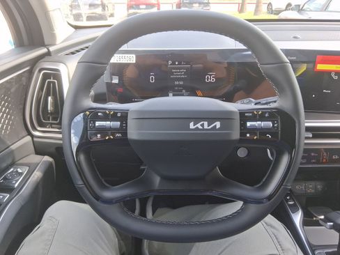New 2026 Kia Sorento S w/ S Panoramic Sunroof Package FWD image 8