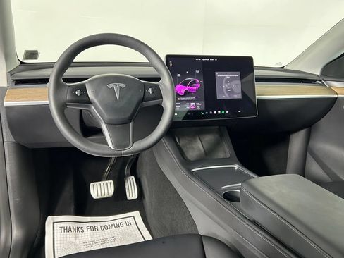 Used 2022 Tesla Model Y Performance AWD/4WD image 18