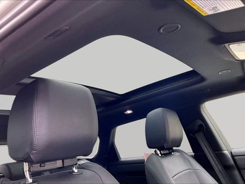 Certified 2026 Land Rover Range Rover Evoque S image 27