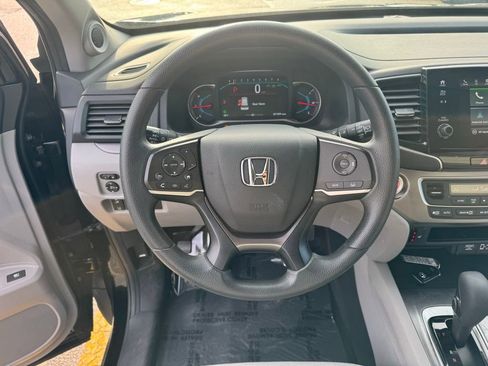 Used 2019 Honda Pilot EX image 12