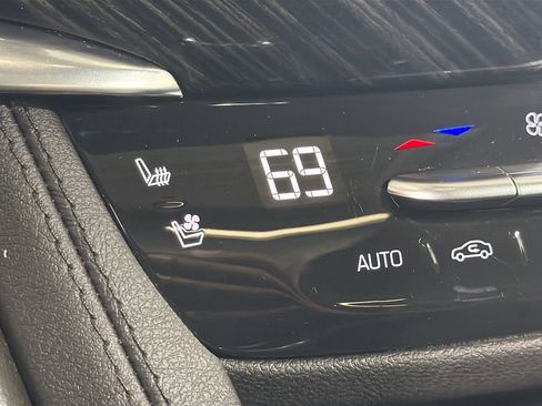 Certified 2024 Cadillac XT6 Premium Luxury AWD/4WD image 23