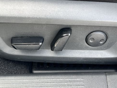Used 2022 Nissan Rogue SV FWD image 28