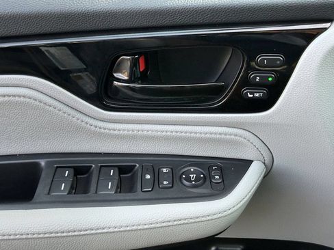 Used 2024 Honda Odyssey Touring image 10