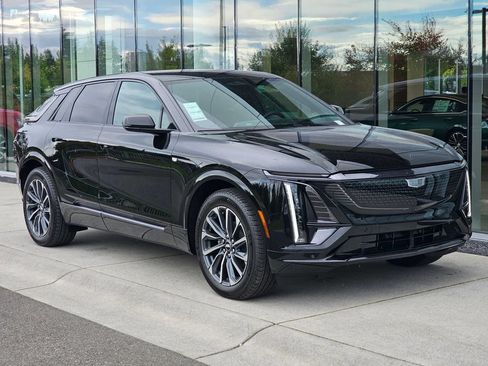 New 2027 Cadillac Lyriq Sport AWD/4WD image 7