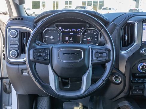 Used 2022 GMC Sierra 3500 Denali image 17