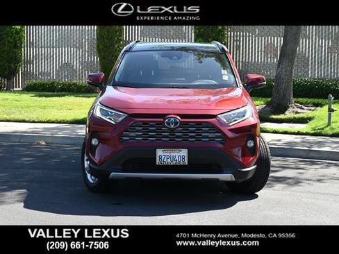 Used 2021 Toyota RAV4 Limited AWD/4WD image 2