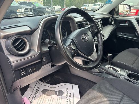 Used 2017 Toyota RAV4 XLE w/ Plus Special Value Package AWD/4WD image 13