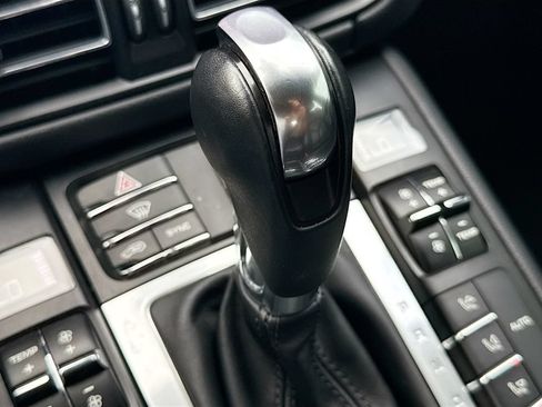 Used 2021 Porsche Macan S AWD/4WD image 18