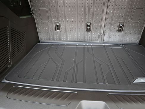 New 2026 Chevrolet Suburban LT w/ Comfort Package image 20