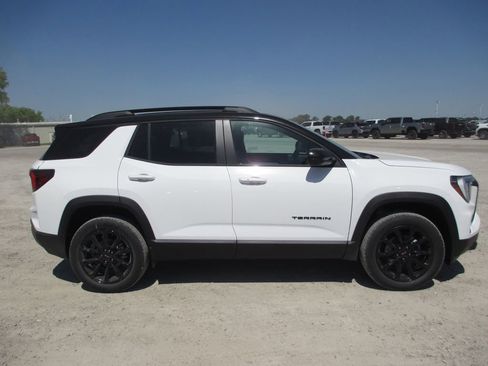 New 2026 GMC Terrain Elevation w/ Elevation Premium Package FWD image 3