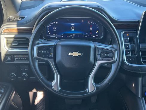 Used 2023 Chevrolet Suburban Premier image 23